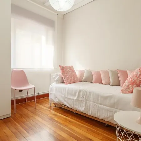 Homestay Luminoso Con Vistas A La Ria De Bilbao